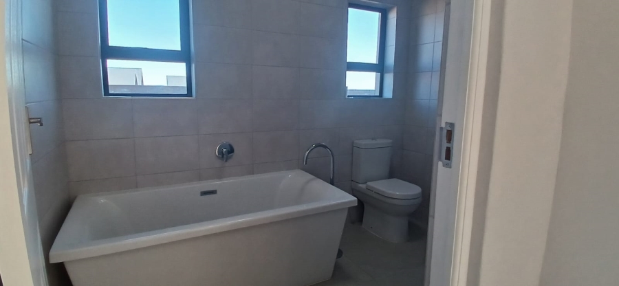 3 Bedroom Property for Sale in Mount Royal Golf Estate Western Cape